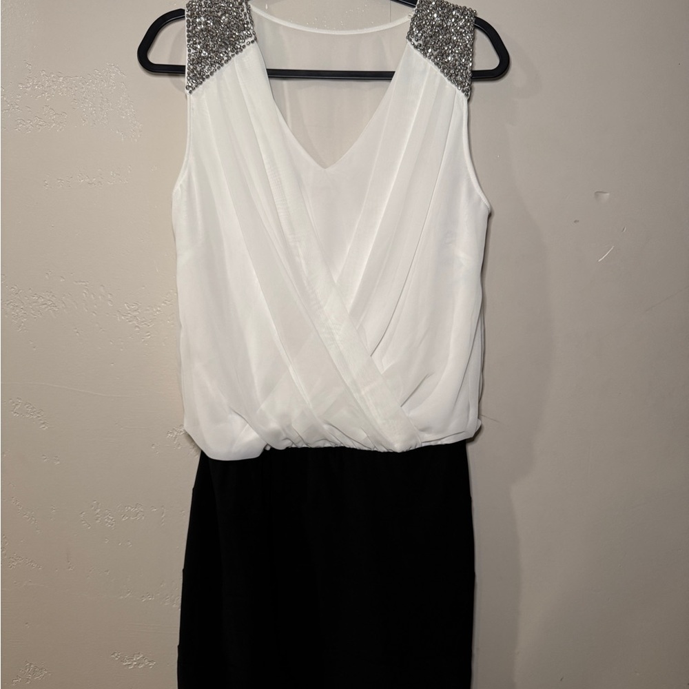 Bisou Bisou White and Black Dress with Glittering Silver Shoulders